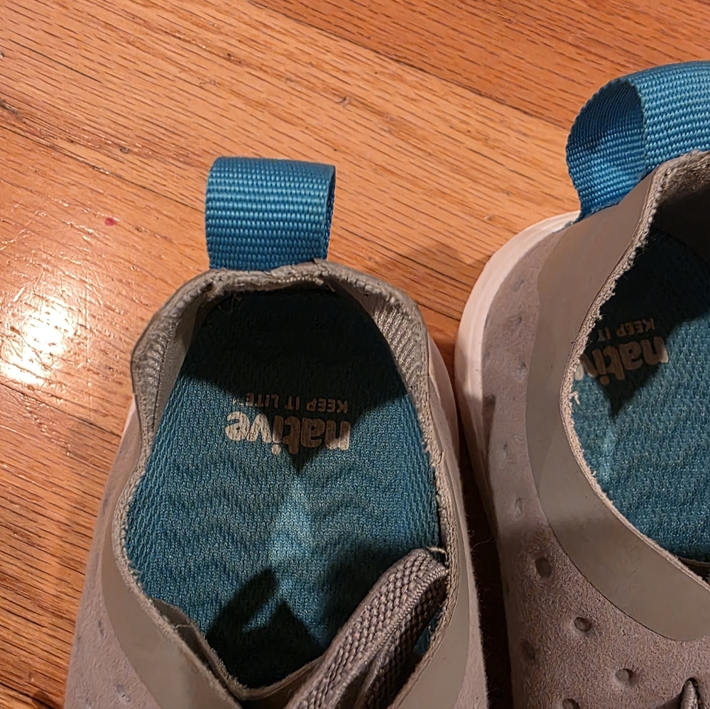 Native Lite Sneakers - Picture 2 of 5
